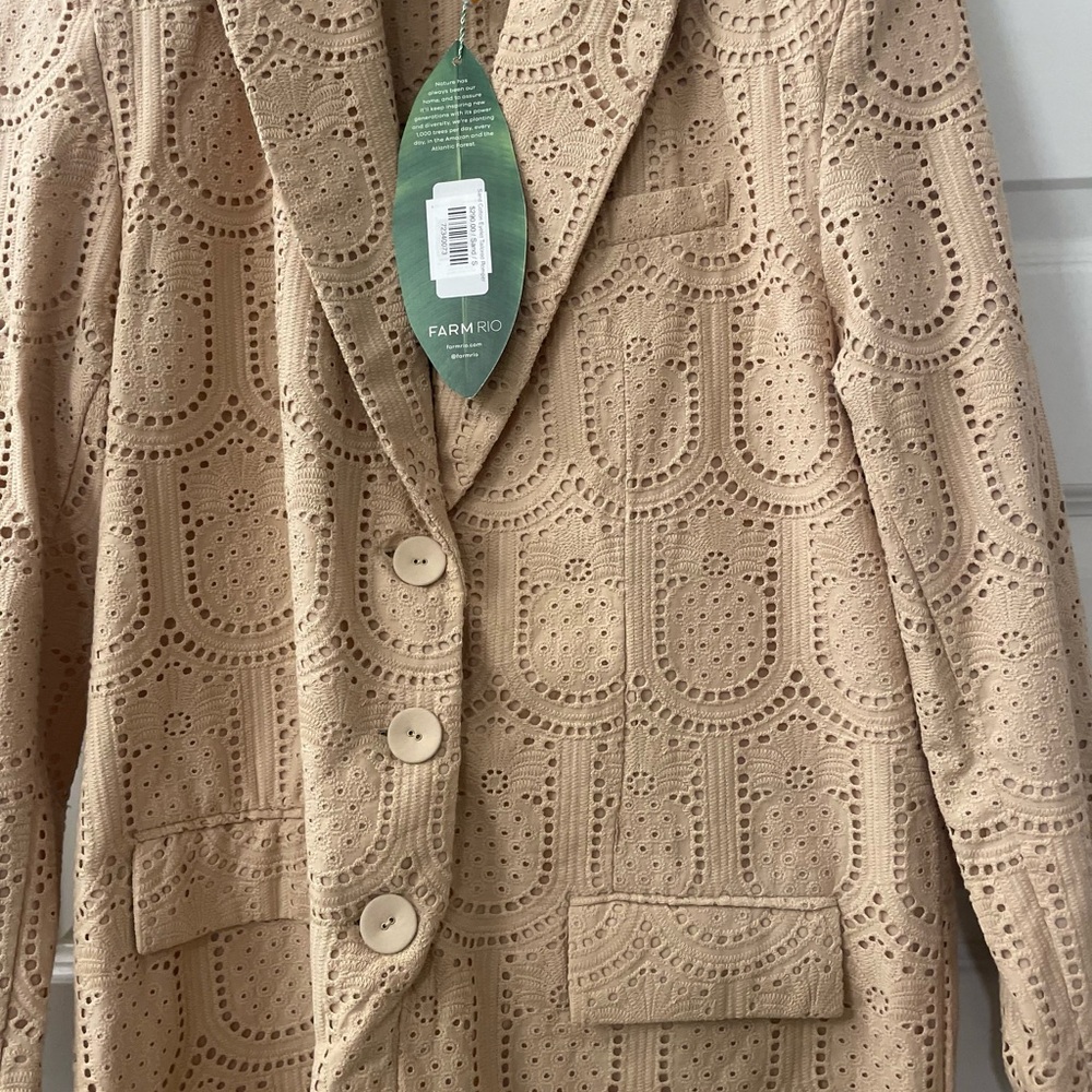 Farm Rio Eyelet Tailored Romper - Picture 4 of 6